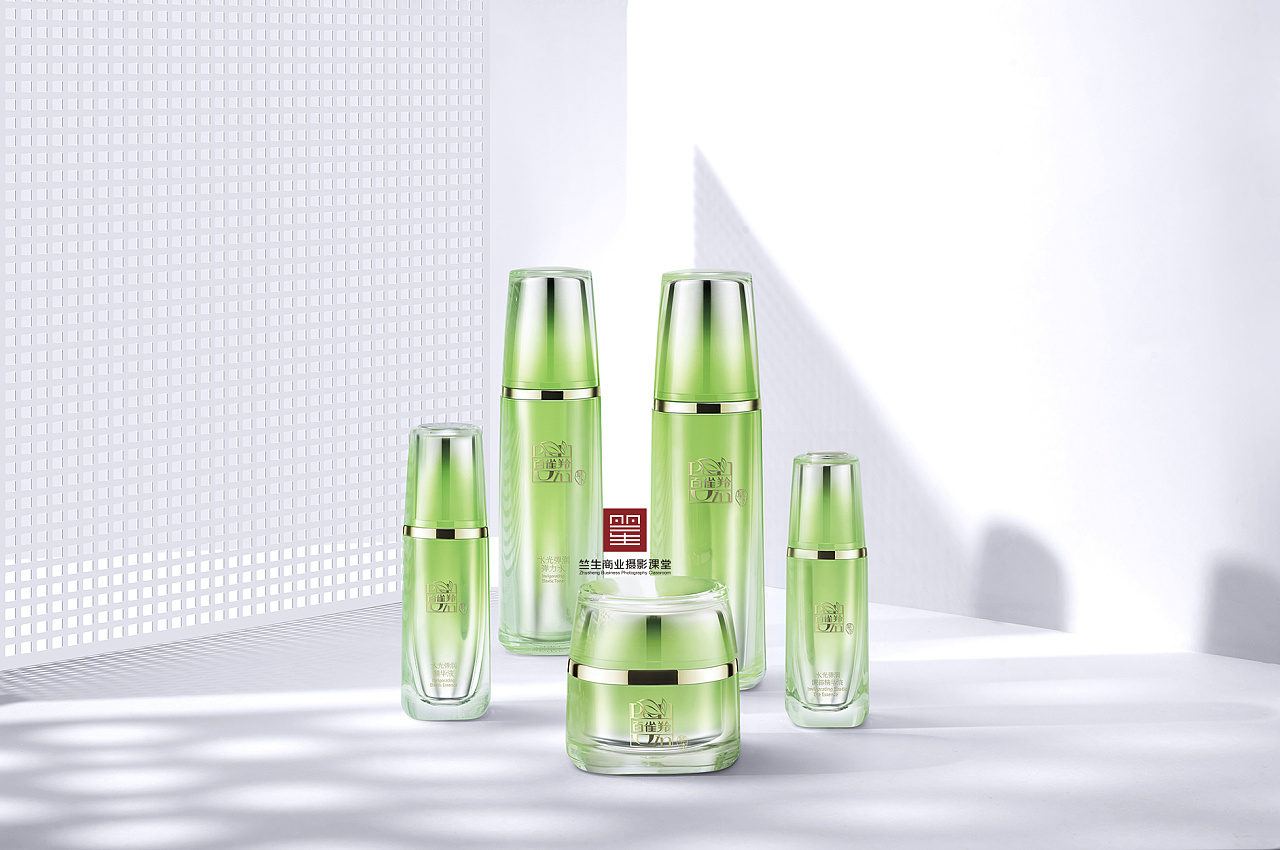 竺生老師掌鏡，百雀羚水光彈潤系列詮釋國潮美妝新高度